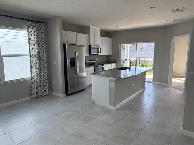 Foto del edificio - 1200 Port Blue Wy