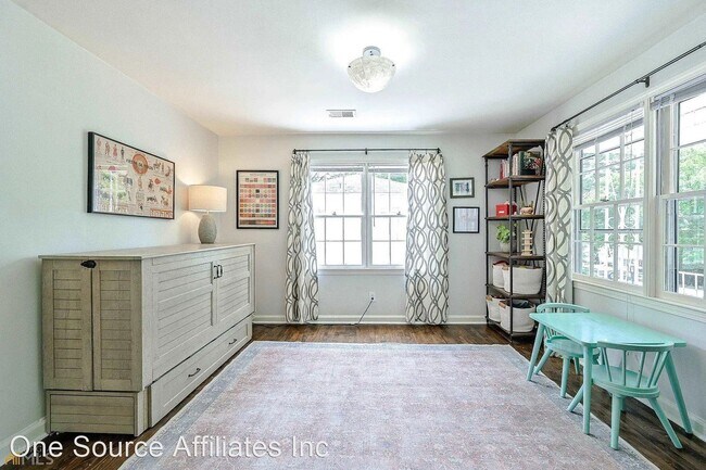 Building Photo - 3 br, 2 bath House - 1697 Beacon Hill Blvd