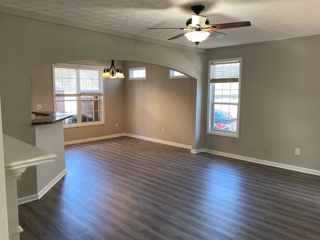 Building Photo - 3040 Heatherbrook Trce