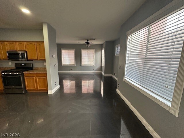 Building Photo - 7209 Rolling Shore Ct