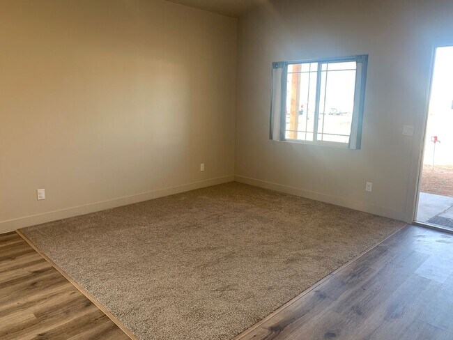 Foto del edificio - Beautiful Home in Enterprise!