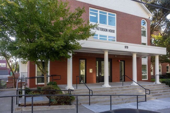 Photo - Patterson House