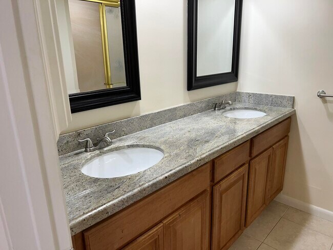 Building Photo - 5501 55th Way