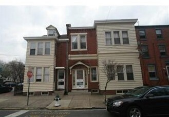 Primary Photo - 100-102 S Sussex St
