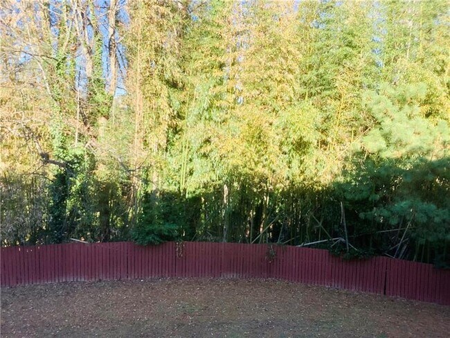 Foto del edificio - 4207 Pine Heights Dr NE