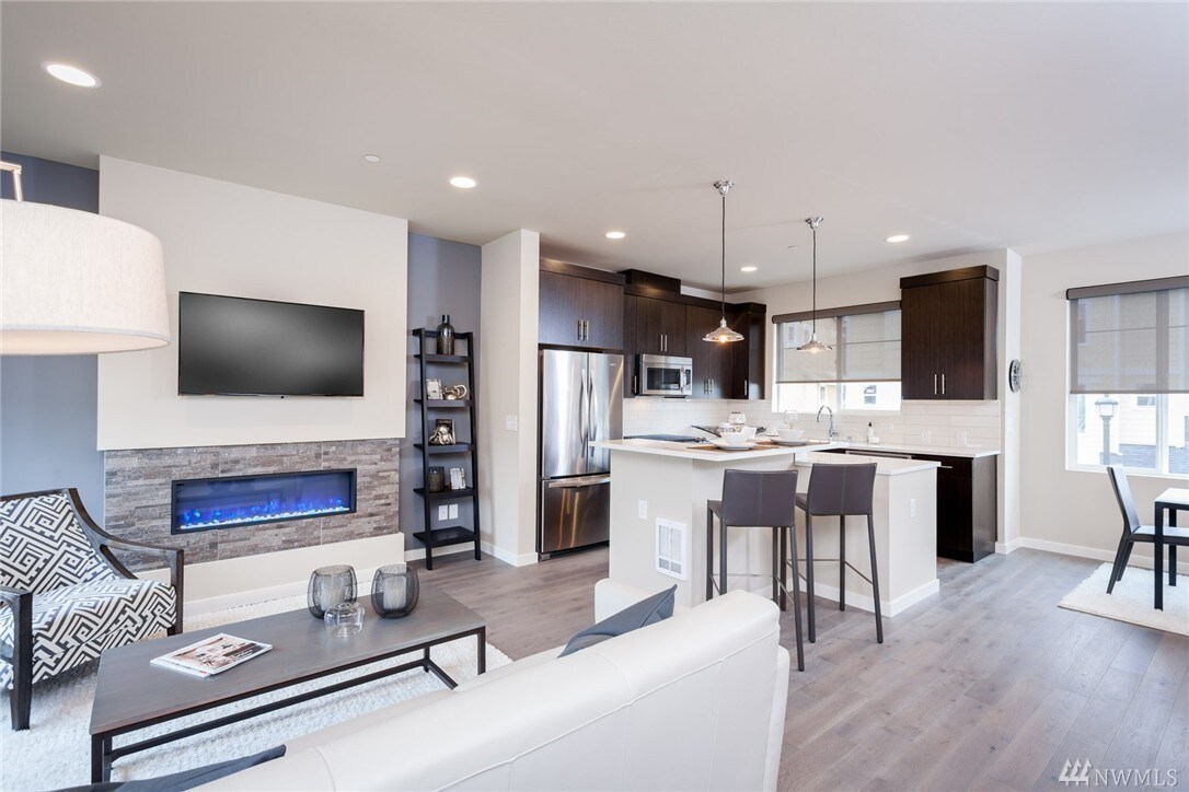 353 Whitman Ct NE, Renton, WA 98059 Townhome Rentals in Renton WA