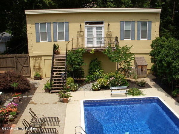 Foto del edificio - 2155 Bonnycastle Ave