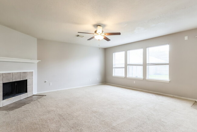 Building Photo - 13030 Sandhill Park Ln