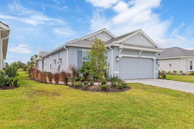 Foto del edificio - Esplanade at Wiregrass Ranch - A Premier 5...