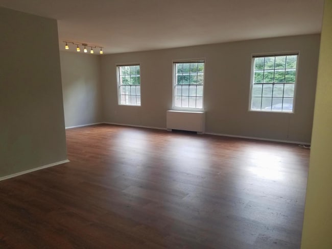 Building Photo - 5301 Westbard Cir