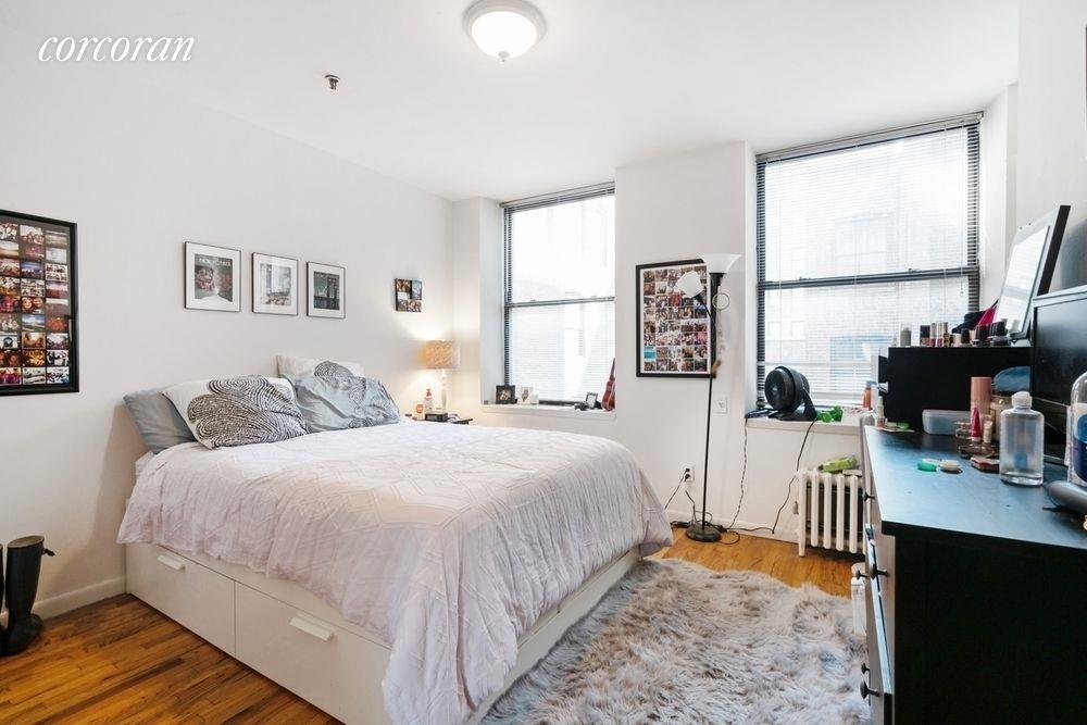 Foto del edificio - 114 E 28th St