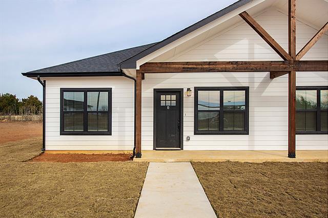 Building Photo - 20496 US Hwy 377