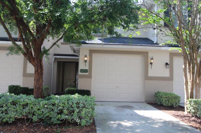 Building Photo - Townhome in Oakleaf Plantation