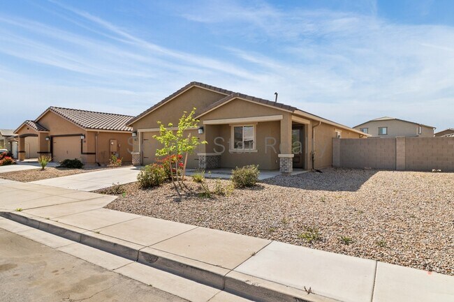 Building Photo - 25755 W Winston Dr