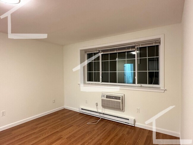 Nicely renovated 2 bed near Cleveland Circ... - Nicely renovated 2 bed near Cleveland Circ... House