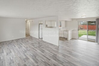 Building Photo - 9715 N Stevens St