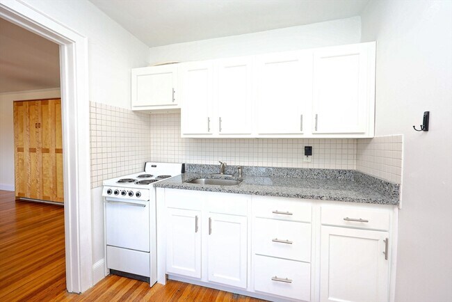 Foto del edificio - 195 Thomas Burgin Pkwy