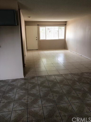 Foto del edificio - 896 W Commercial St