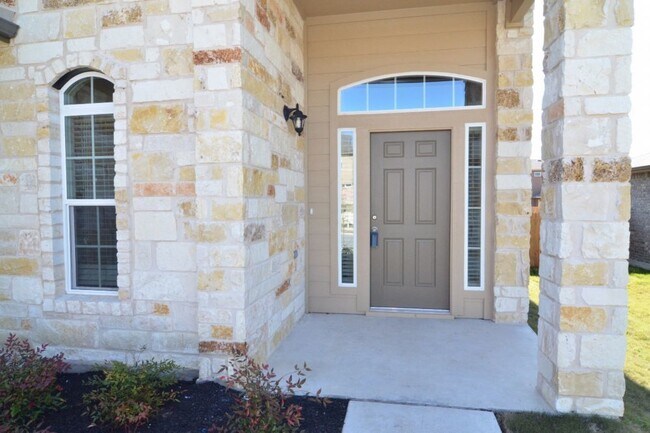 Building Photo - 4 bedroom home in Meadows of Kyle