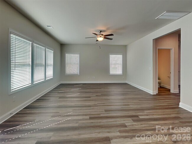 Building Photo - 123 Halesworth Rd