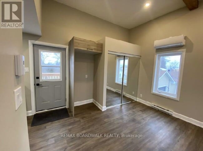 Photo du bâtiment - UNIT A - 4534 STE CATHERINE STREET