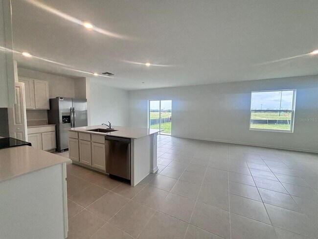 Foto del edificio - 3118 Totem Rd