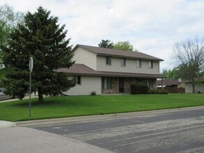 Building Photo - 605-607 Margate Dr