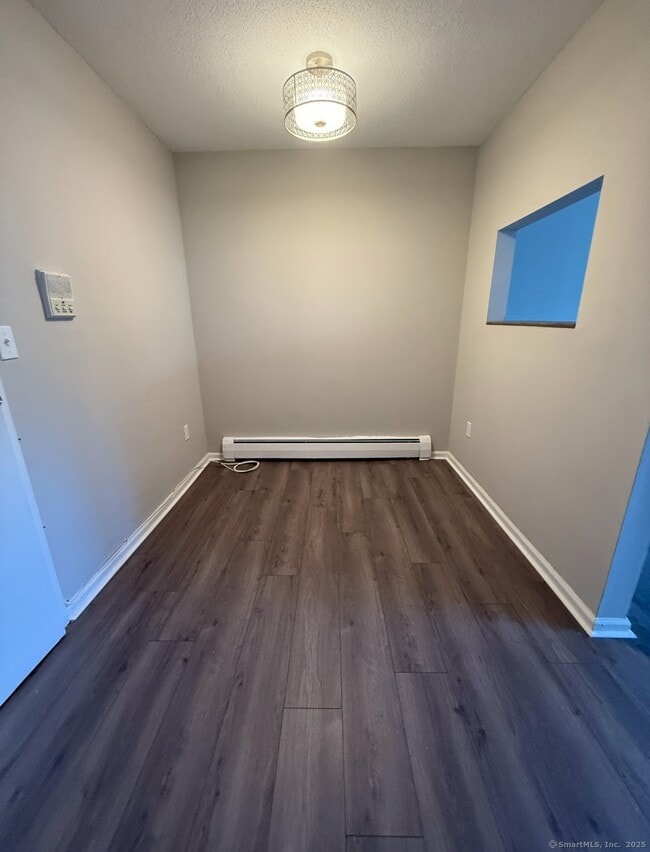 Building Photo - 3245 Main St