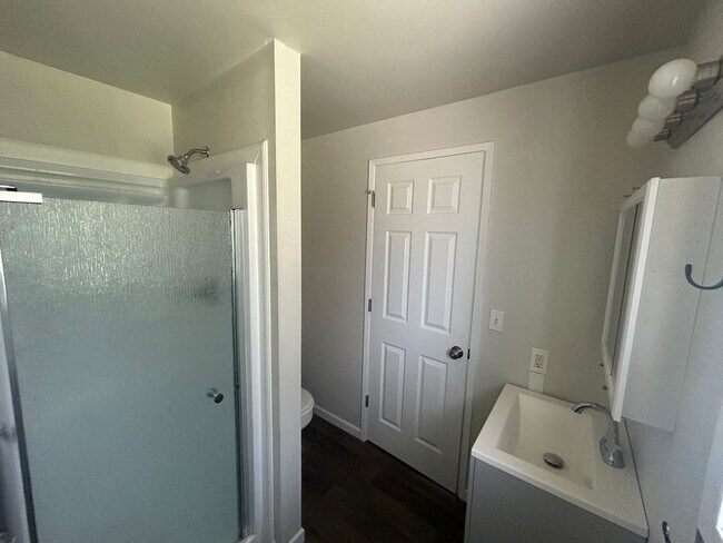 Foto del edificio - 1320 Summers Ln