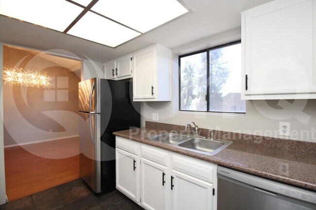 Foto del edificio - 850 S River Dr