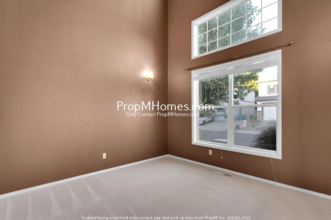 Building Photo - Spacious Three Bedroom Home in Aloha!