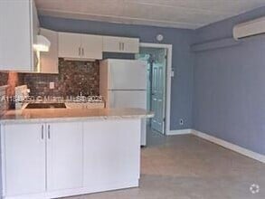 Building Photo - 3251 SW 44th St
