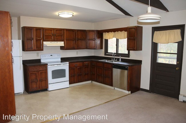 Foto del edificio - 3 br, 1 bath House - 13 Holt Rd West