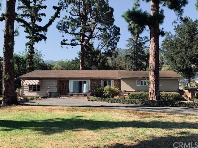 Primary Photo - 3289 Fairpoint St