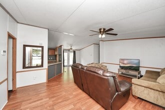 Building Photo - 16338 Hill Country Ct