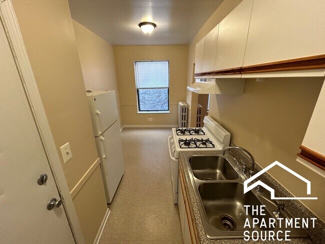 Foto del edificio - 7728 N Marshfield Ave