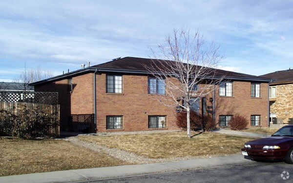 Primary Photo - 1345 Sumner St