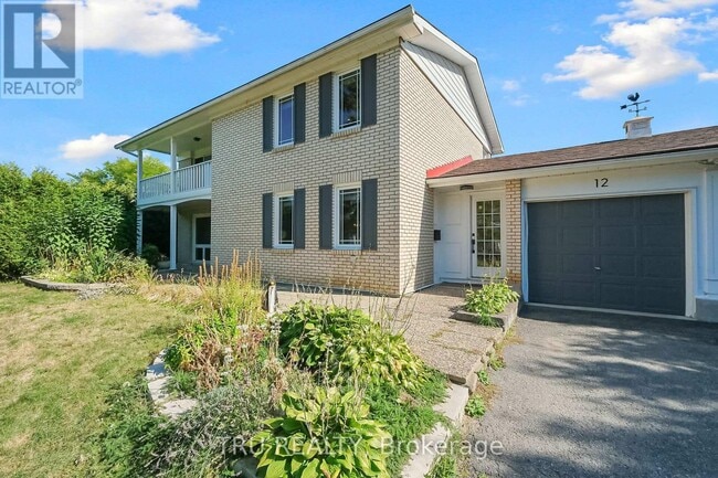 Building Photo - 12 Apache Crescent