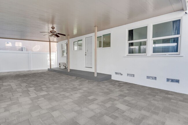 Building Photo - 1155 W Exposition Blvd