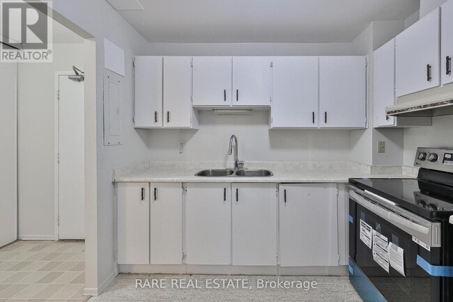 Photo du bâtiment - 45 Bredin Pkwy