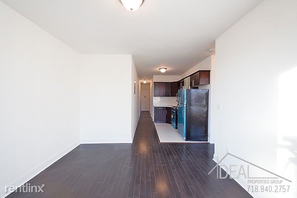 Building Photo - 403 Macon St