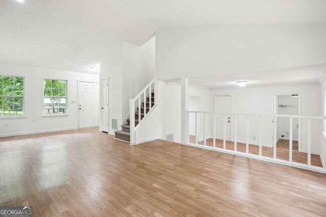 Building Photo - 8298 Blackfoot Trail