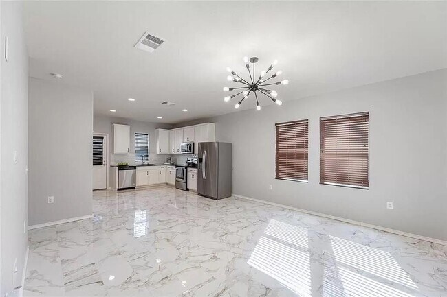 Foto del edificio - 13021 Foreston Dr