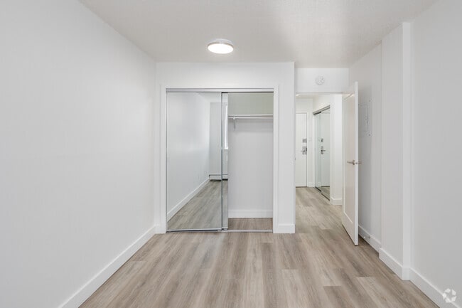 2BR, 2BA - 800SF _Bedroom - Pacific Cove Apartments