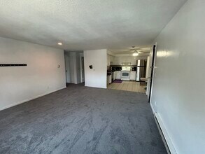 Building Photo - 89 Pleasant St