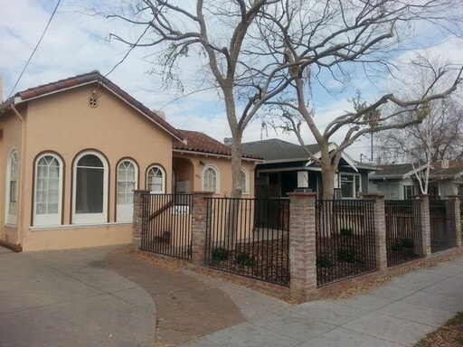 Photo - 455 E St John Street