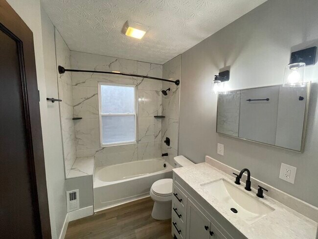 Foto del edificio - 336-348 E 14th Ave