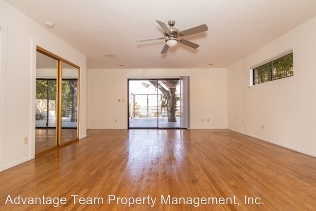 Building Photo - 4 br, 3 bath House - 2946 McGraw St.