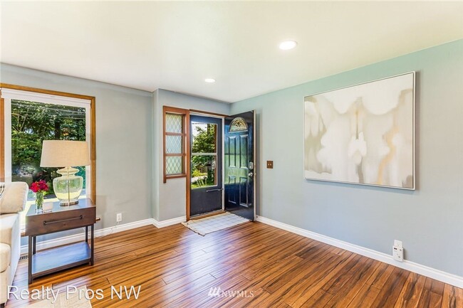 Building Photo - 3 br, 2 bath House - 23224 75th Ave W