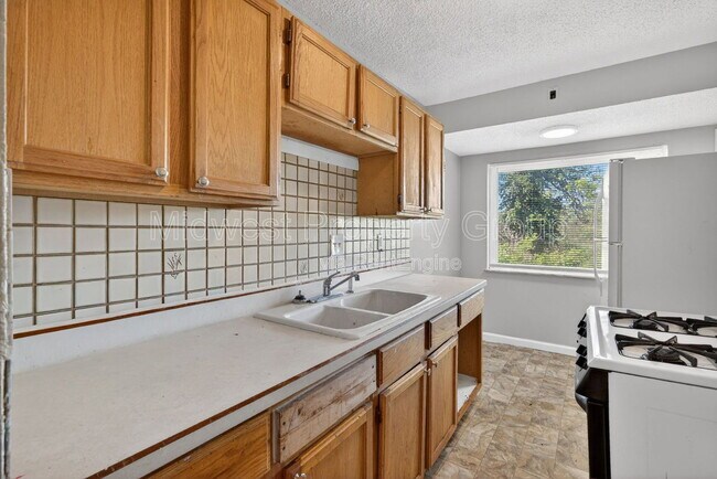 Foto del edificio - 257 Glen Garry Rd